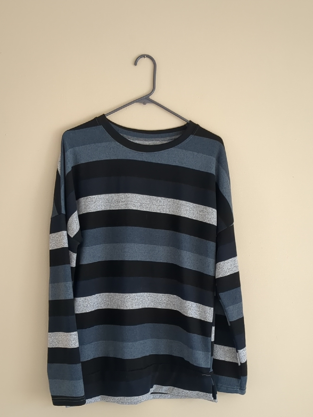 Large Striped Blue Gray Black Long Sleeve Top